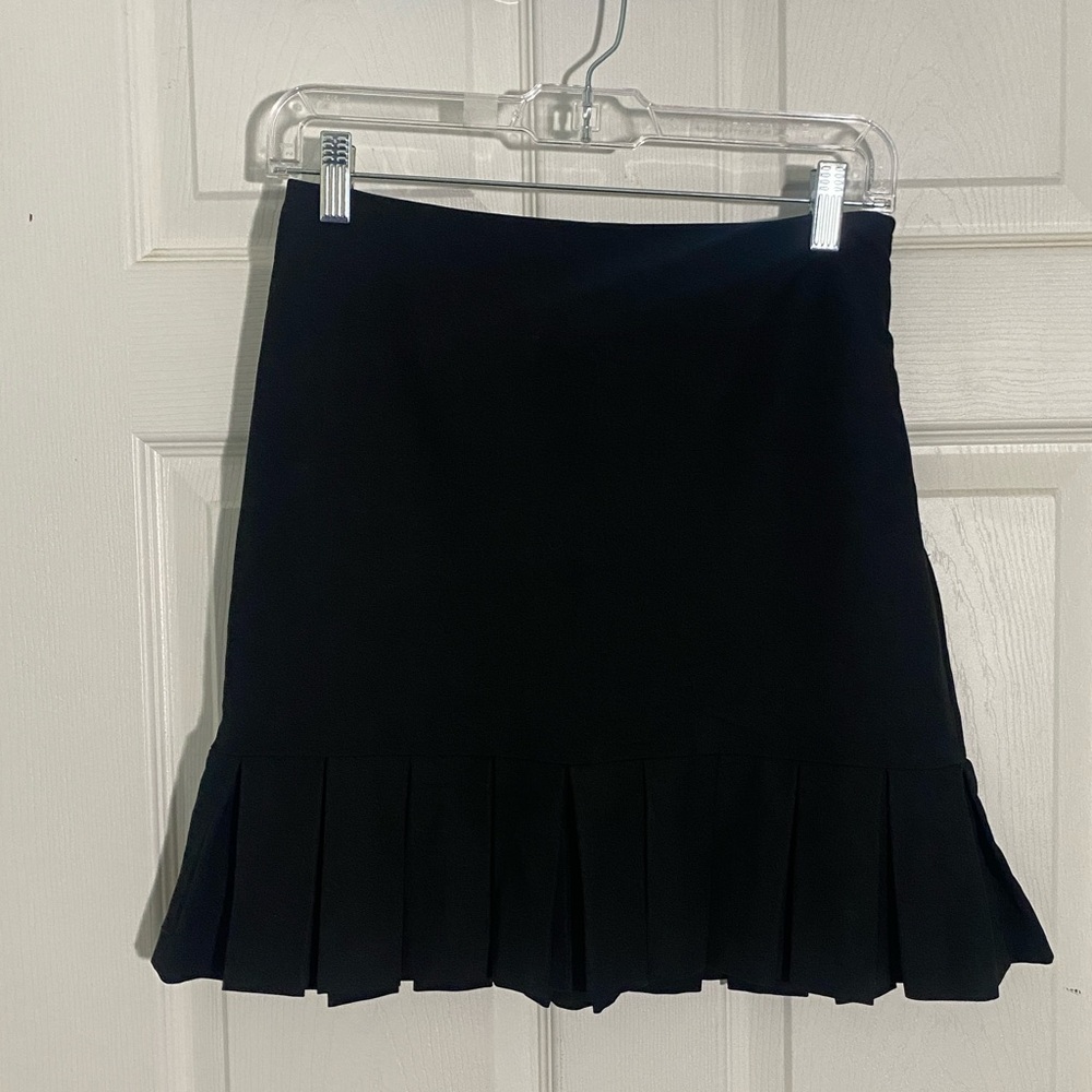 Club Monaco pleated skirt